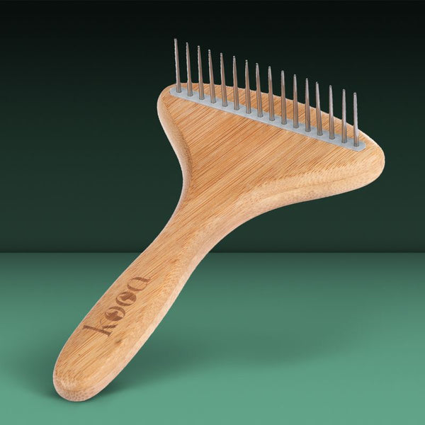 kooa Bamboo Undercoat Rake with Rotating Pins || kooa || view 4