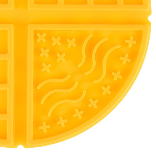Waffle Licking Mat || zooplus Exclusive || view 5