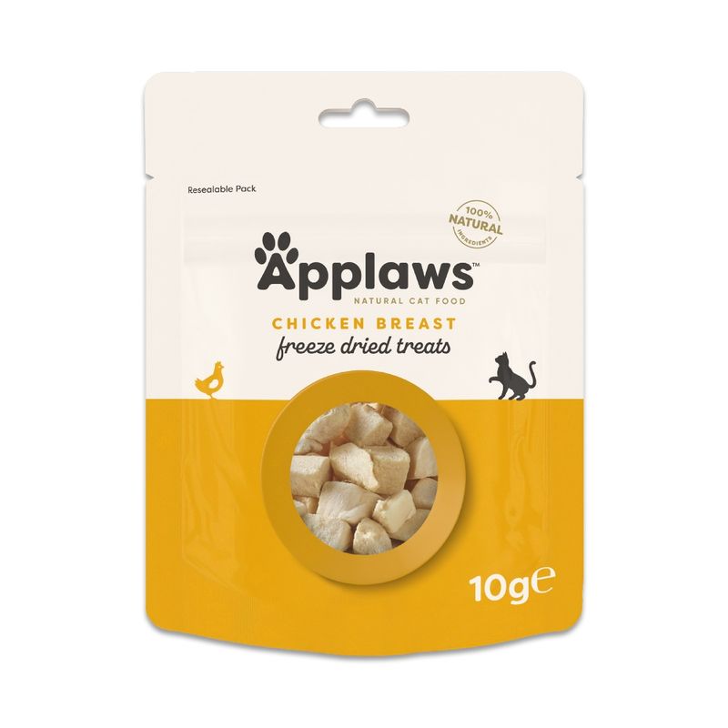 Applaws chicken breast freeze dried treats, 10g pack, resealable, 100% natural ingredients shown on packaging.