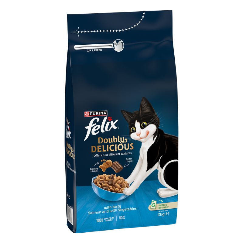 Purina Felix Doubly Delicious Dry Food, two textures, with salmon and vegetables, 2 kg pouch, resealable, 100% complete and balanced.