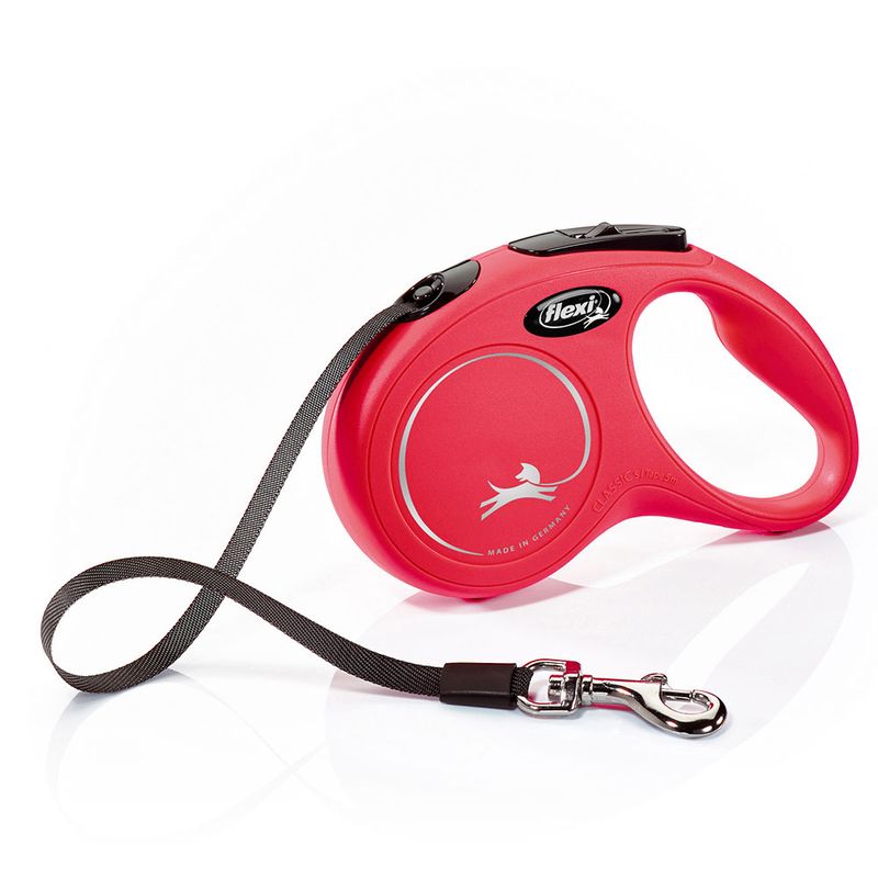 Flexi Classic dog lead in red, with ergonomic handle and retractable tape. Made in Germany.