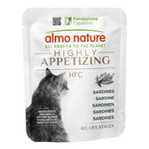 almo nature HFC cat food with sardines, suitable for all life stages. Ingredients originally for human consumption, now cat food. Fondazione Capellino logo visible.