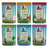 catz finefood organic wet food for cats. Varieties: organic pork, organic beef, organic chicken, organic duck, organic salmon, organic turkey. Made in Germany, organic certified, grain-free, no animal testing.