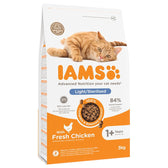 IAMS Light/Sterilised dry food with fresh chicken, 30% less fat, 84% animal protein, wheat free, suitable for 1+ years, 3kg bag. Complete and balanced nutrition.