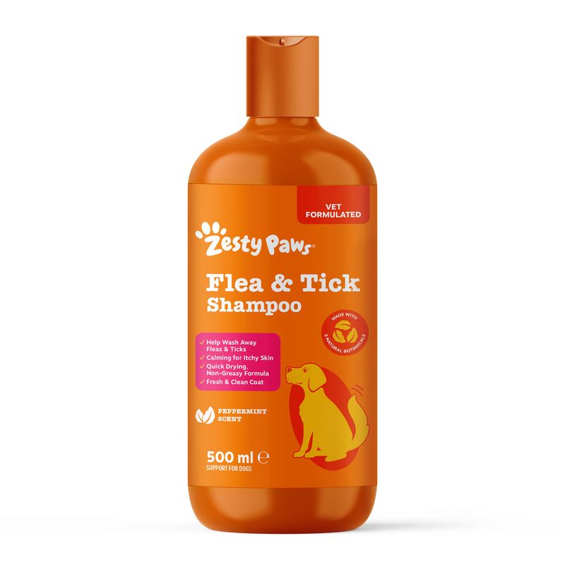 Zesty Paws Flea & Tick Shampoo, 500 ml, peppermint scent, for dogs. With natural botanicals, soothes itchy skin, quick drying, non-greasy, fresh and clean coat.
